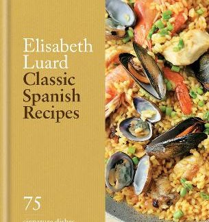 CLASSIC SPANISH RECIPES HC