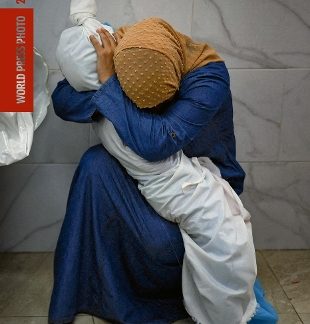 WORLD PRESS PHOTO YEARBOOK 2024 HC